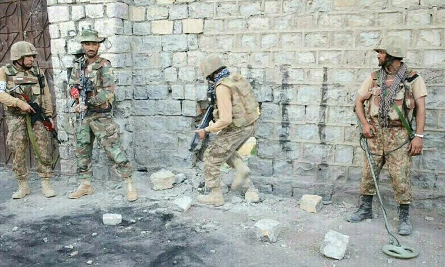 لکی مروت میں سیکیورٹی فورسز کی کارروائیاں؛ متعدد خوارج ہلاک، ٹھکانے تباہ