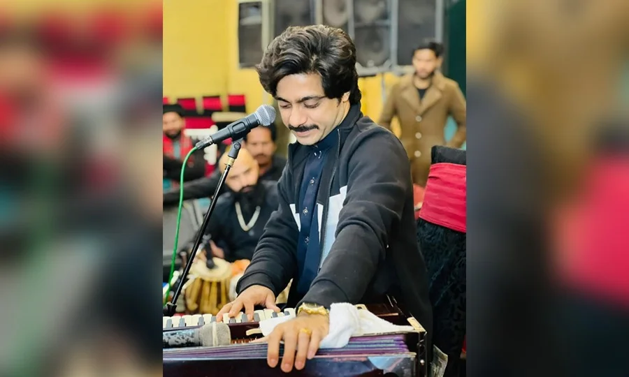 لوک گلوکار محمد باسط نعیمی پاکستانی کلاسیکی موسیقی کے ورثے کے فروغ کے لیے سرگرم