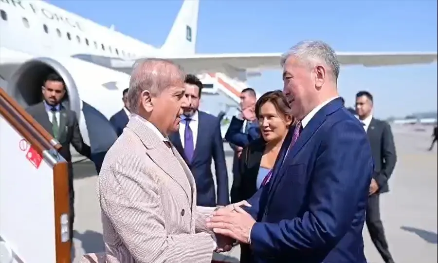 وزیراعظم شہباز شریف بشکیک پہنچ گئے، ایس سی او اجلاس میں شرکت متوقع