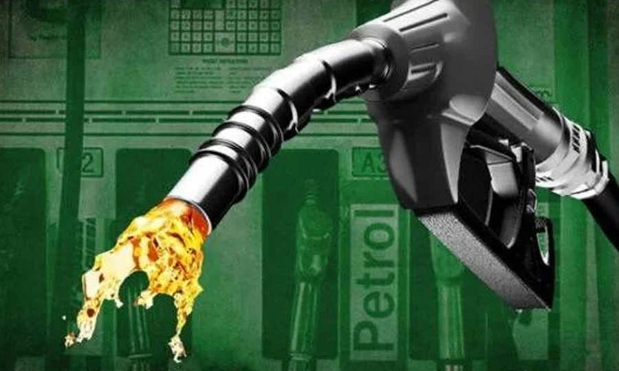 حکومت کا ڈیزل کی قیمت میں 32 روپے کمی کا اعلان