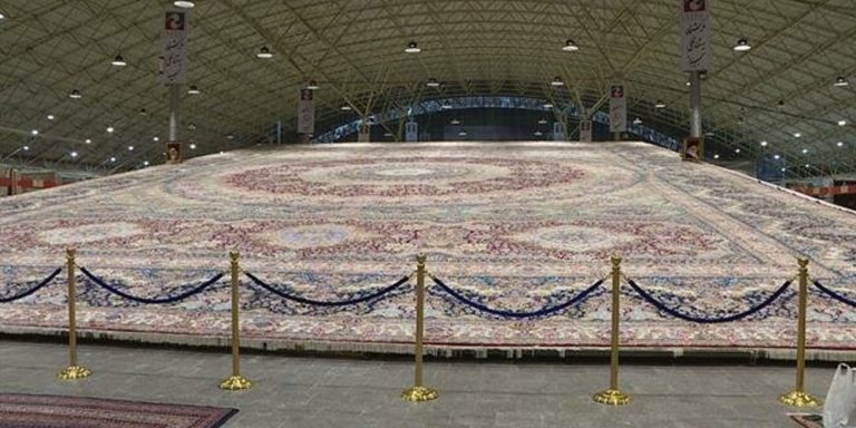 The world’s largest handmade carpet show cases in Iran