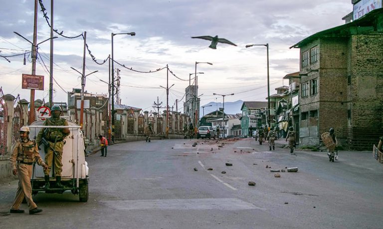 Curfew Kashmir ninth consecutive day