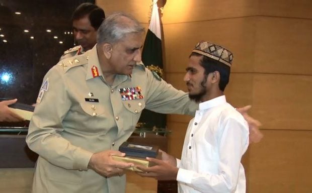 Bajwa meets Madaras students