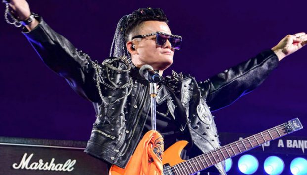 Jack Ma announces Alibaba retirement with rock star performance