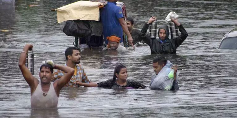 More than 100 dead in Bihar and Uttar Pradesh floods
