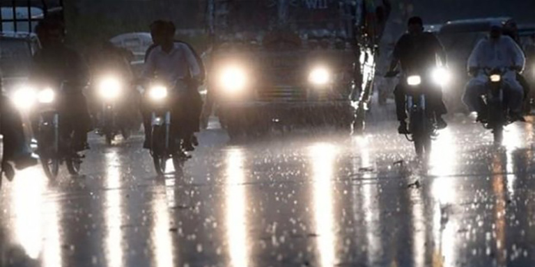Karachi receives heavy rain as third spell hits city