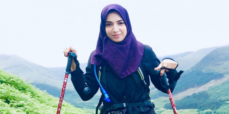 Muslim woman climbs the highest mountain in the British Isles