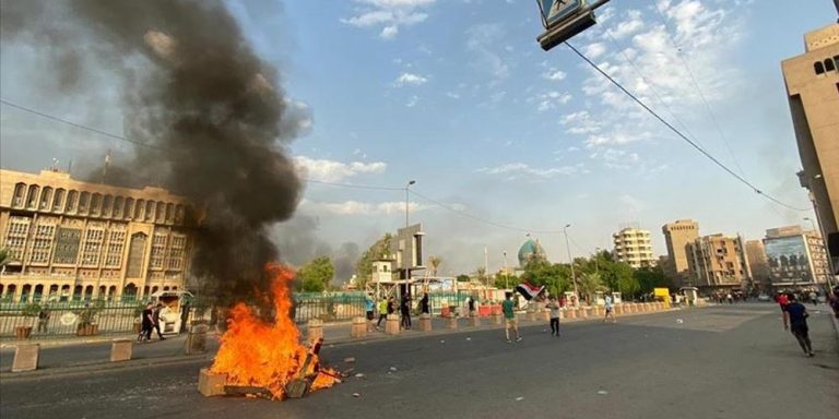 Curfew imposed after violent protests in Baghdad