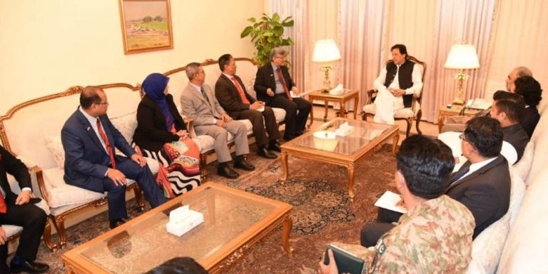 Malaysian Parliament Speaker calls on PM Imran Khan