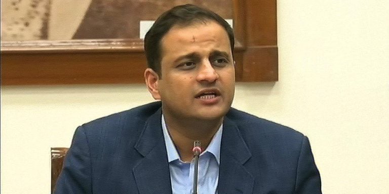 Centre has a liking for Punjab, KP CMs because they ‘remain silent’: Murtaza Wahab