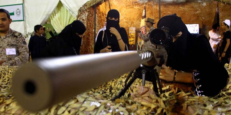 Saudi rules women to join armed forces