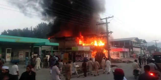 Fire engulfs in Abbottabad city