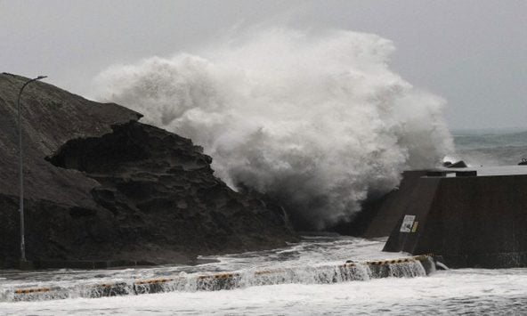 Typhoon Hagibis approaches Japan’s Tokyo Bay