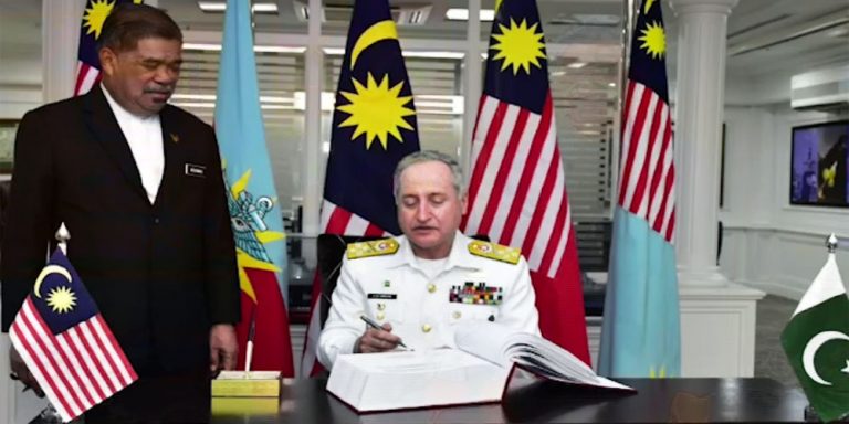 Naval Chief Admiral Zafar Mahmood Abbasi visits Malaysia