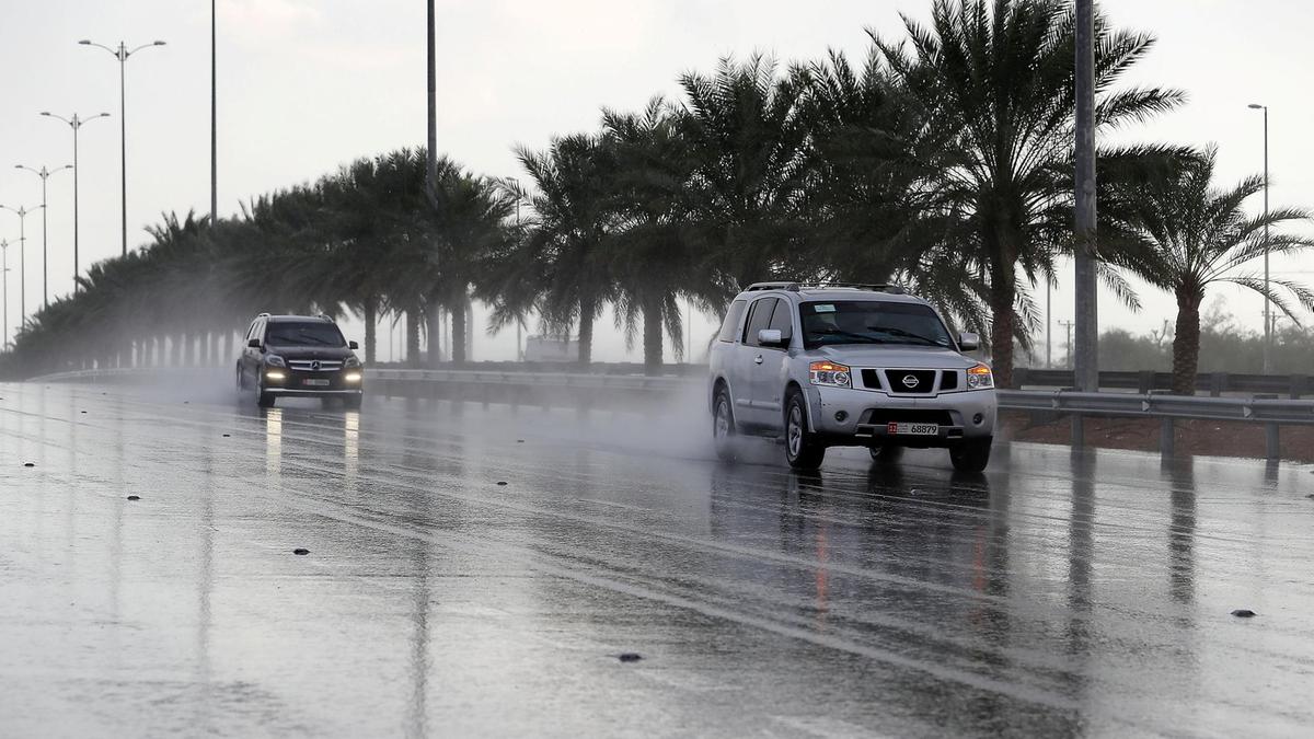 UAE experiences light rain showers