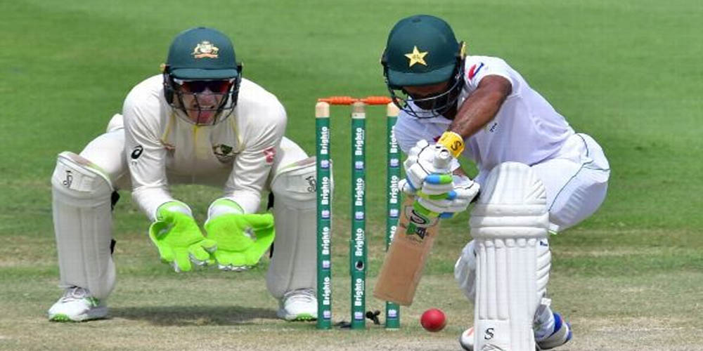 Pakistan elects to bat against Aus in first Test