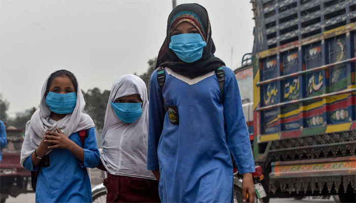 Dense smog chokes Pakistan’s Punjab province