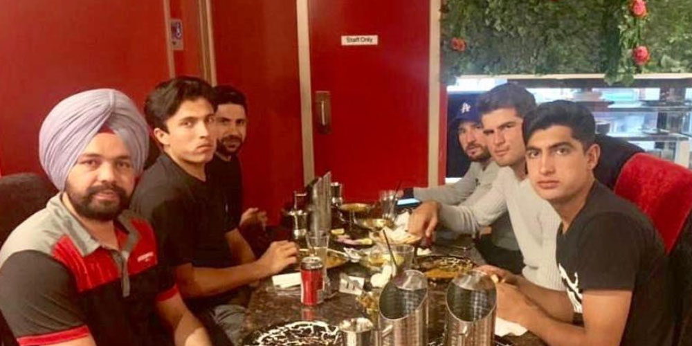 Pakistan Cricketers’ Dinner Treat For Indian wins hearts