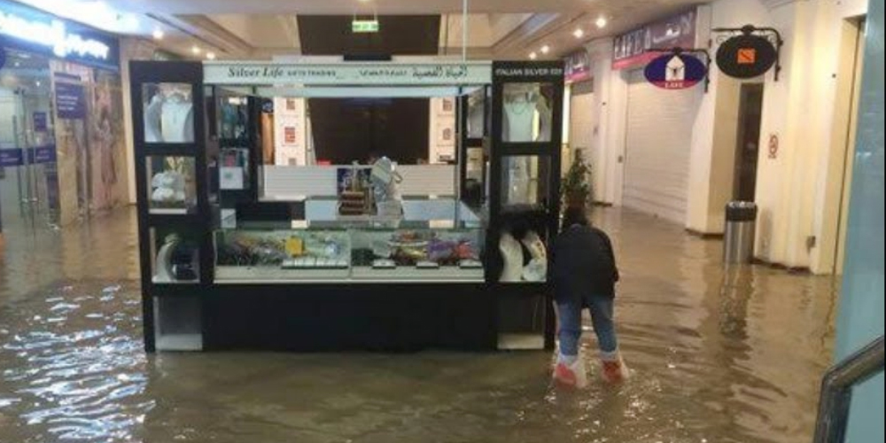 Heavy rain, wreak havoc in Dubai