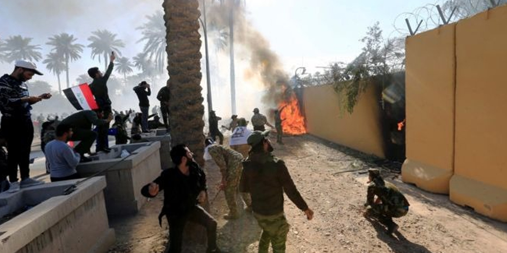 Protesters try to set ablaze U.S. Embassy in Baghdad