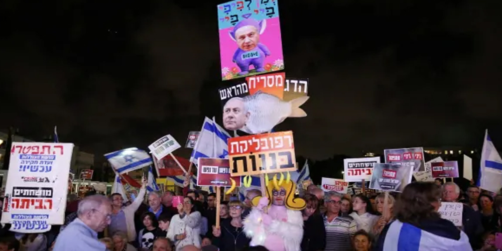 Israeli protesters demand Netanyahu resign
