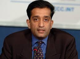 Top priority of government to make Pakistan vehicle exporter: Amin Aslam