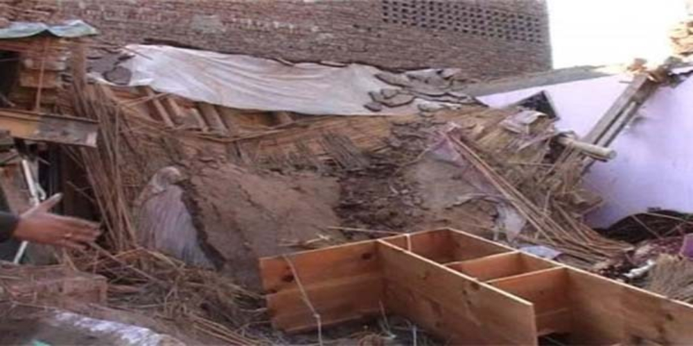 Four died, four injured as roof of a house weakens due to heavy rain in Sukkur