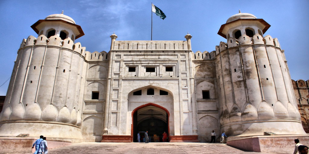 Case registered to turn Shahi Qila into a marriage hall