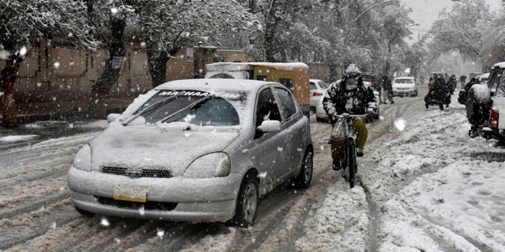 PMD forecasts heavy snowfall, rain in Quetta today