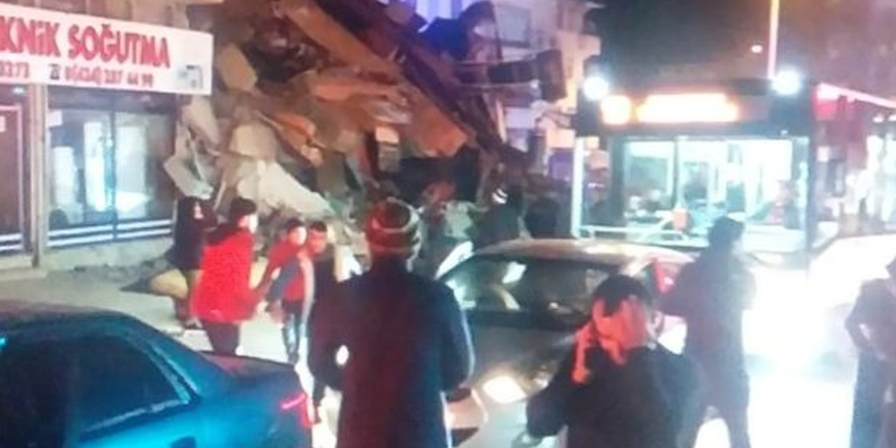Massive tremor of 6.8 magnitude jolts Turkey