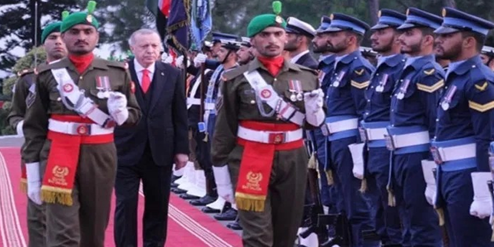 Turkish President receives guard of honor at PM House