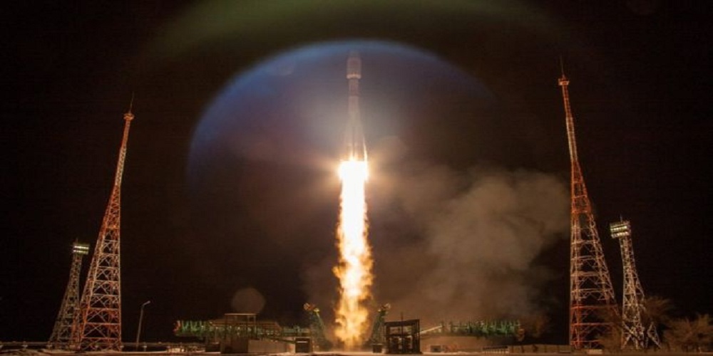 Thirty-four satellites have been sent by the UK-based OneWeb company into orbit on a Single Soyuz rocket.