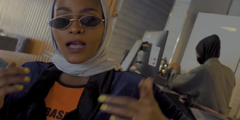 Global rights group Amnesty International criticized Saudi Arabia for targeting young Saudi rapper for a video made in Mecca, despite inviting foreign artists to perform in KSA.