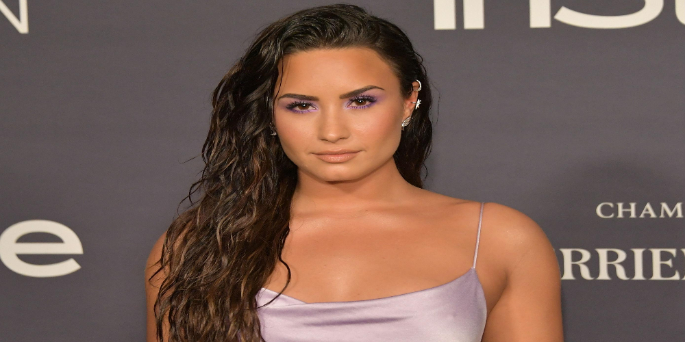 Demi Lovato shares her breathtaking makeup-free selfie, garnered million likes
