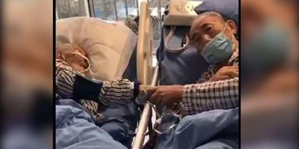 Internet in tears as aged couple with coronavirus says goodbye in hospital