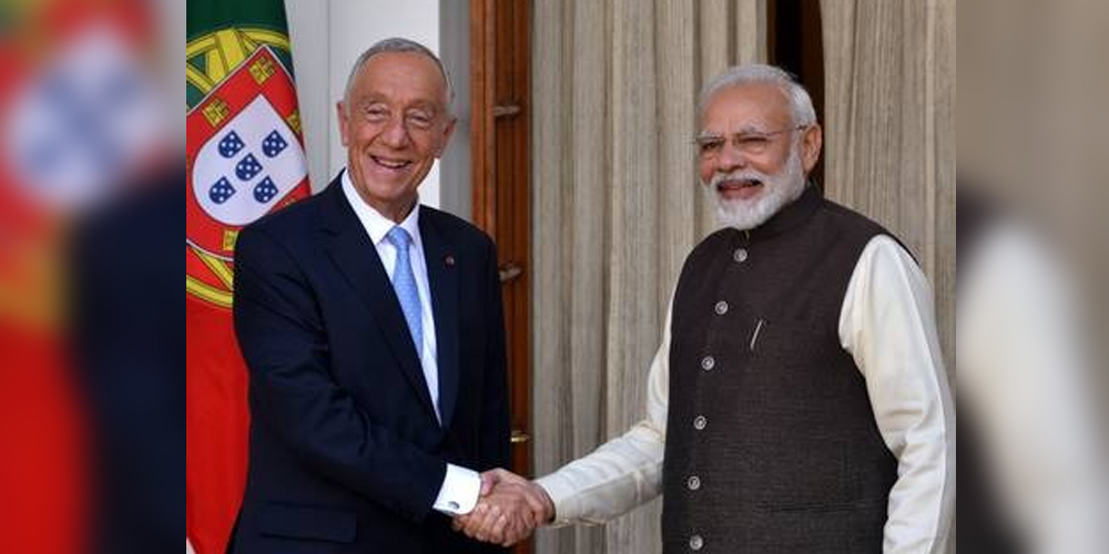 Netizens Troll Modi s Awkward Handshake With Portuguese President Netizens Troll Modi s Awkward Handshake With Portuguese President