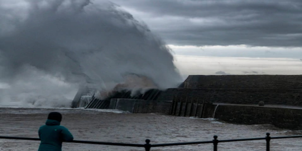30,000 UK homes still without power after storm