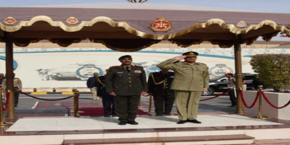 Pakistan Army Chief General Qamar Jawed Bajwa visits Kuwait