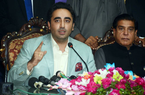 Coronavirus: Pakistan must move towards a lockdown, Bilawal Bhutto