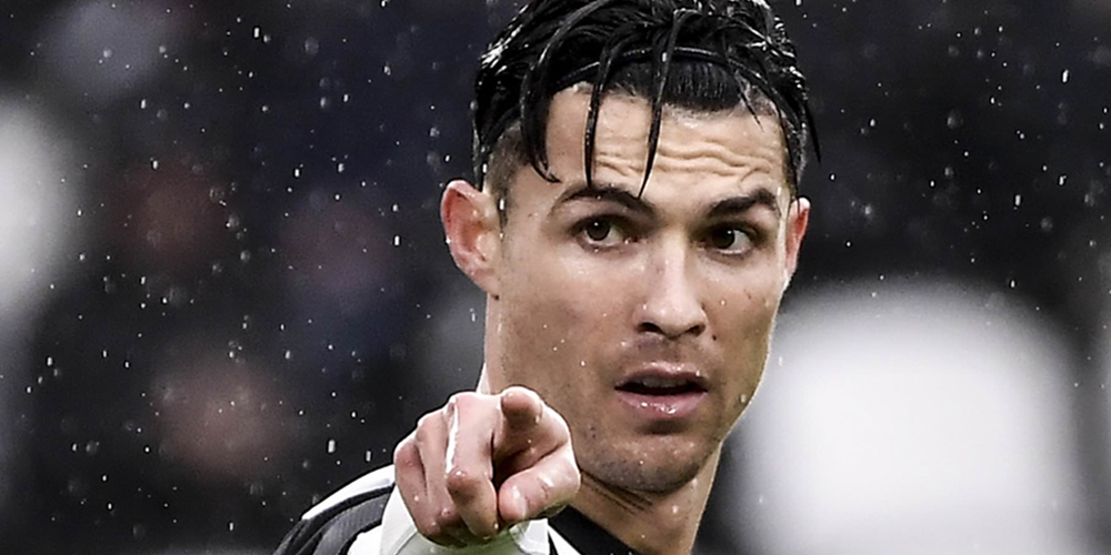 Dr Fehmida invites star Footballer Cristiano Ronaldo to visit Pakistan