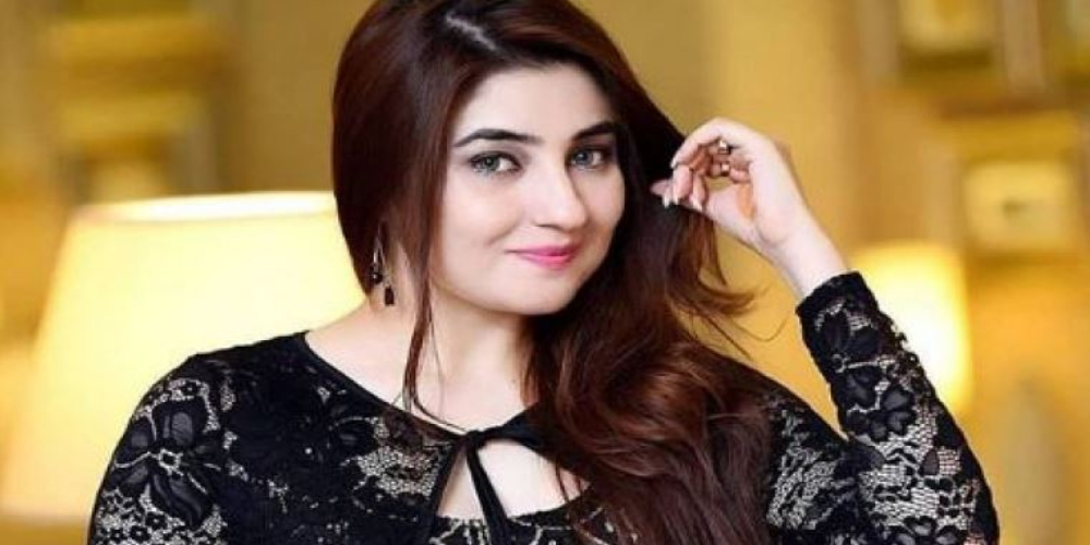 Gul Panra requests fans to strictly follow govt’s advice to curb COVID 19