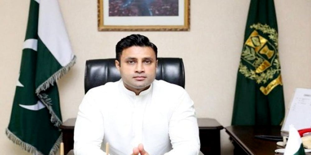 Zulfi Bukhari thanks Pakistani Diaspora in Singapore for sending help amid COVID 19 outbreak