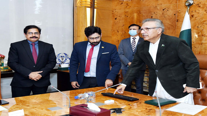 Coronavirus: President Dr Arif Alvi launches Mohafiz App