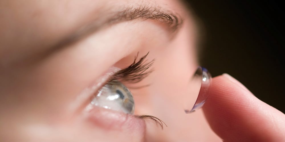 Contact lens wearers should properly follow hand hygiene