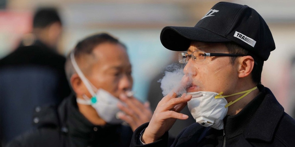 Coronavirus: smoking kills or saves life? David Hockney makes bizarre claim
