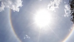 Rare Sun halo appeared in the skies over Karachi