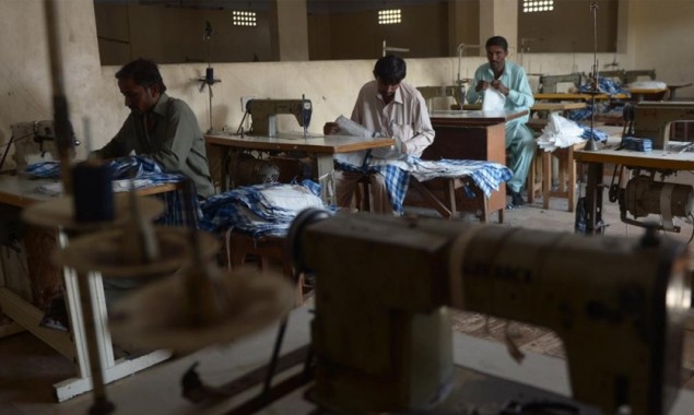 Labor Day: 8 million Pakistanis fear losing their jobs due to coronavirus lockdown