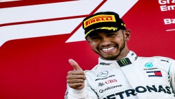 Lewis Hamilton becomes richest sportsman in UK