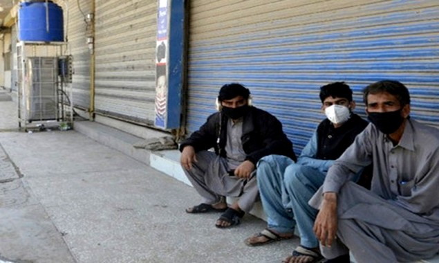 Shops sealed in Lahore for flouting the social distancing rule
