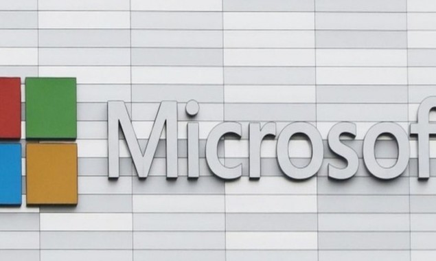 Robot journalists get jobs at Microsoft, dozens employees laid off